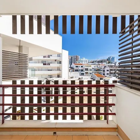 Downtown Poet's Apartamento *