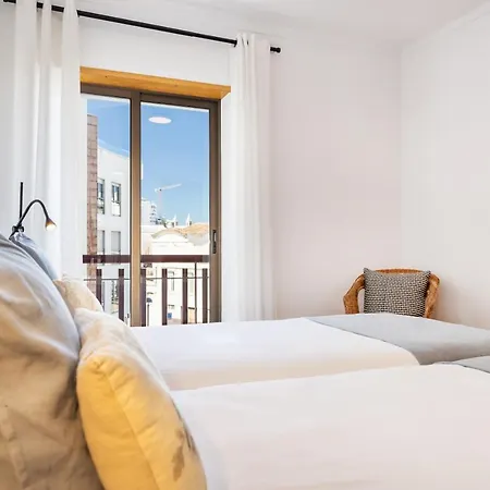 Apartment Downtown Poet's Faro